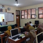 Tingkatkan Kedisiplinan Siswa, Tim Abdimas Telkom University Implementasikan Sistem Presensi Fingerprint di SMAN 24 Bandung