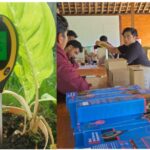 Modernisasi Pertanian Desa Wareng: Telkom University Serah Terima Alat Pengukur pH Tanah Berbasis IoT