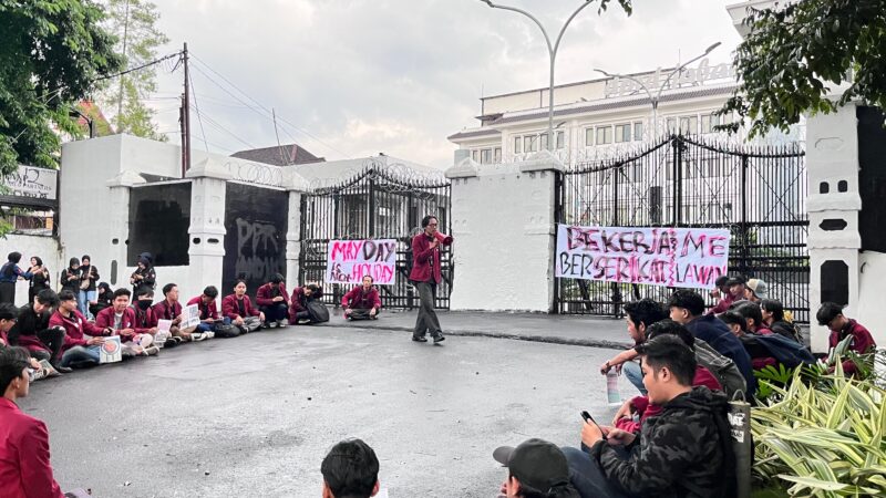 Aksi May Day di Bandung, Mahasiswa Desak Penghapusan Outsourcing