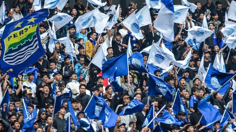 Energi Biru dari GBLA: Ribuan Bobotoh Bakar Semangat Persib Jelang Lawan Persija