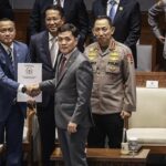 DPR RI Sahkan Revisi UU Polri dalam Rapat Paripurna di Senayan