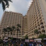 Eksekusi Hotel Sultan Berakhir Ricuh, Massa Simpatisan Adang Tim PN Jakpus