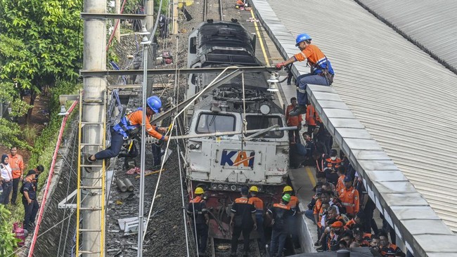 Masinis KA Argo Bromo Anggrek Resmi Tersangka Bencana Kereta Bekasi, Mengapa Beban Kesalahan Selalu Dibebankan pada Kemudi Terakhir?