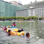 Kemanusiaan di Atas Semuanya: Sisi Lain Evakuasi Enam Aktivis Greenpeace di Bundaran HI
